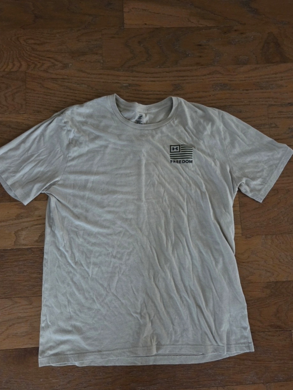 Under Armour Light Freedom Short Sleeve Tee